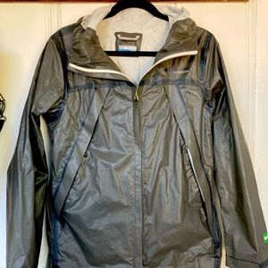 Columbia waterproof rain slicker